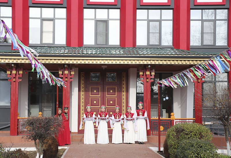 Национальная гимназия в Элисте